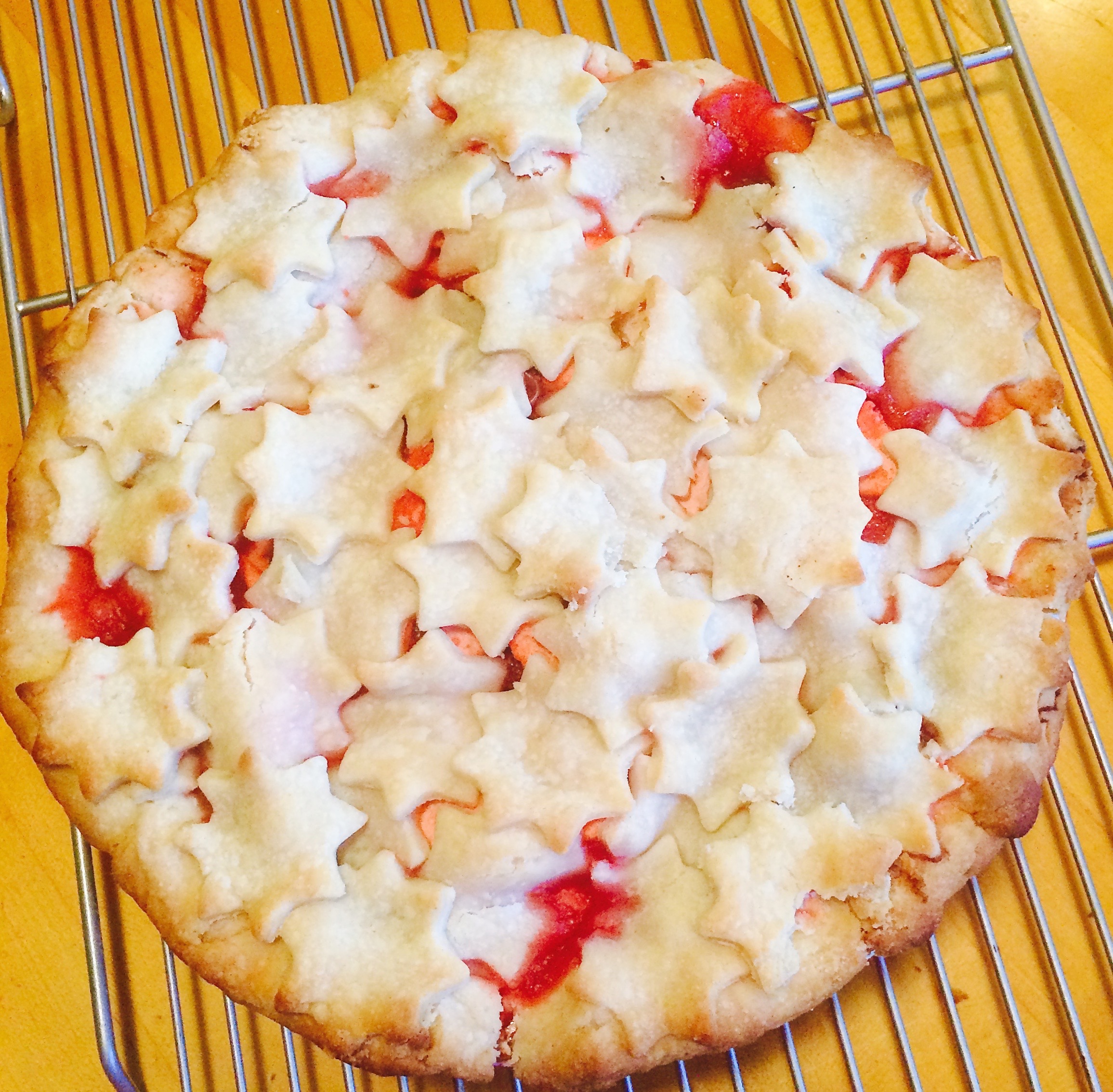 Simply delicious Cherry Apple Pie - West Via Midwest