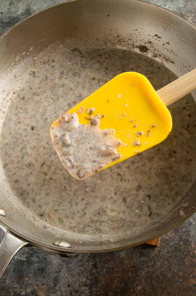 Thickening mushroom soup with milk and broth