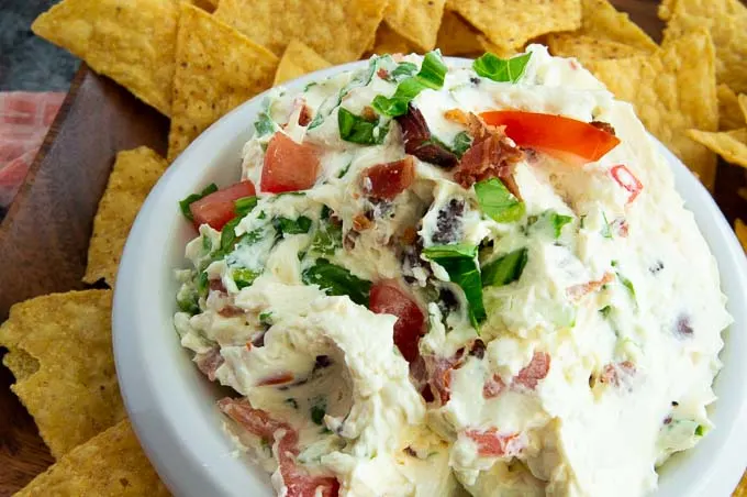 blt dip with cream cheese and ranch dressing BLT Dip Recipe: Easy Appetizer