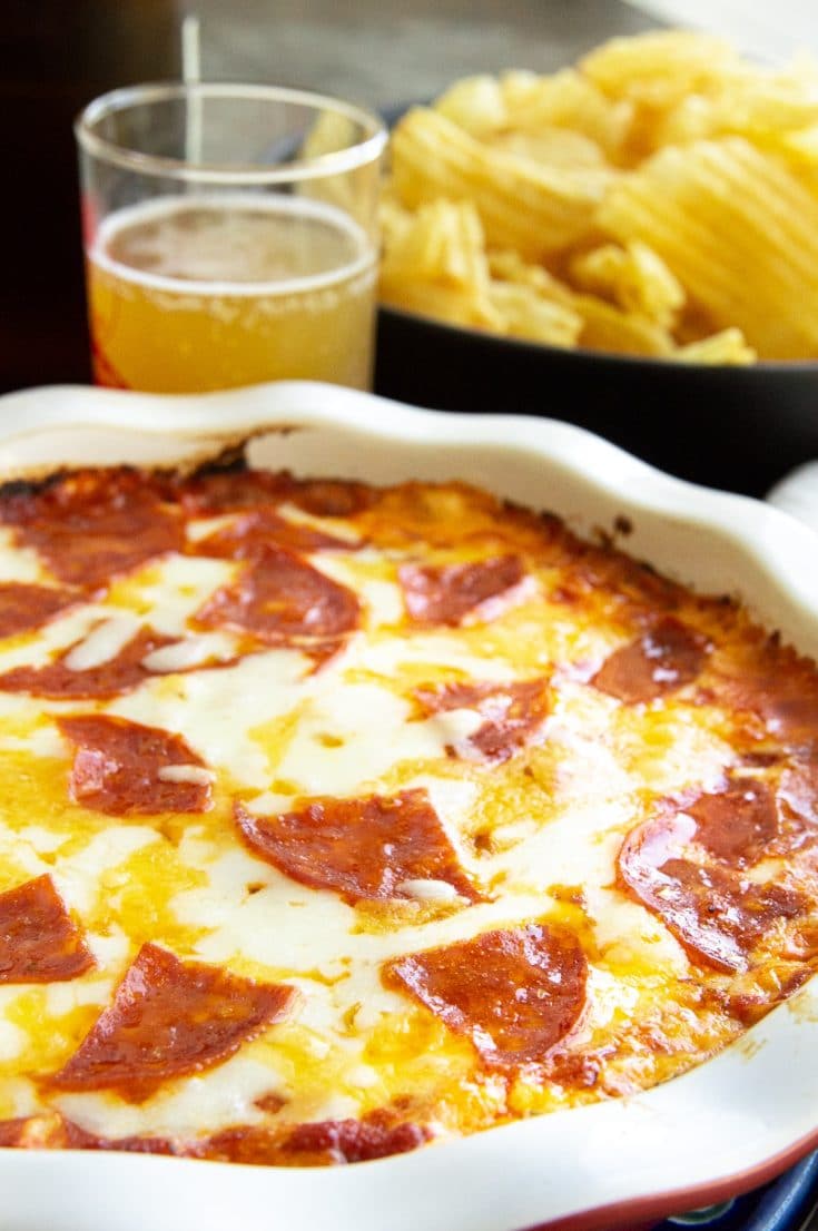 hot pizza style dip in a pie plate