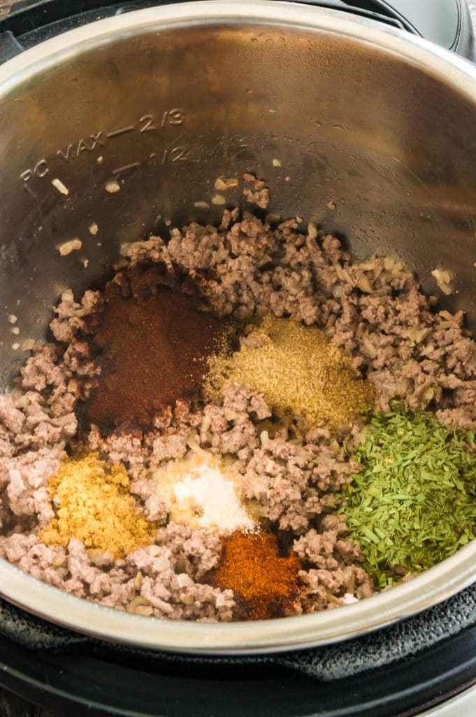 Chili base of beef and spices