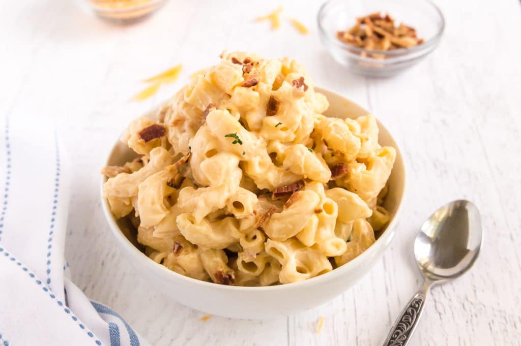 pacesetting with pasta in a bowl