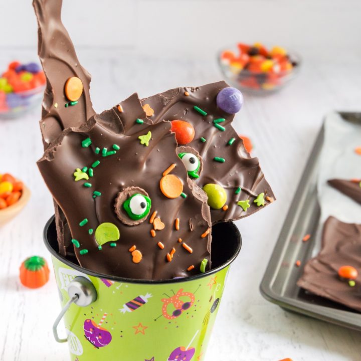 Halloween Bark #halloweentreatsweek - West Via Midwest