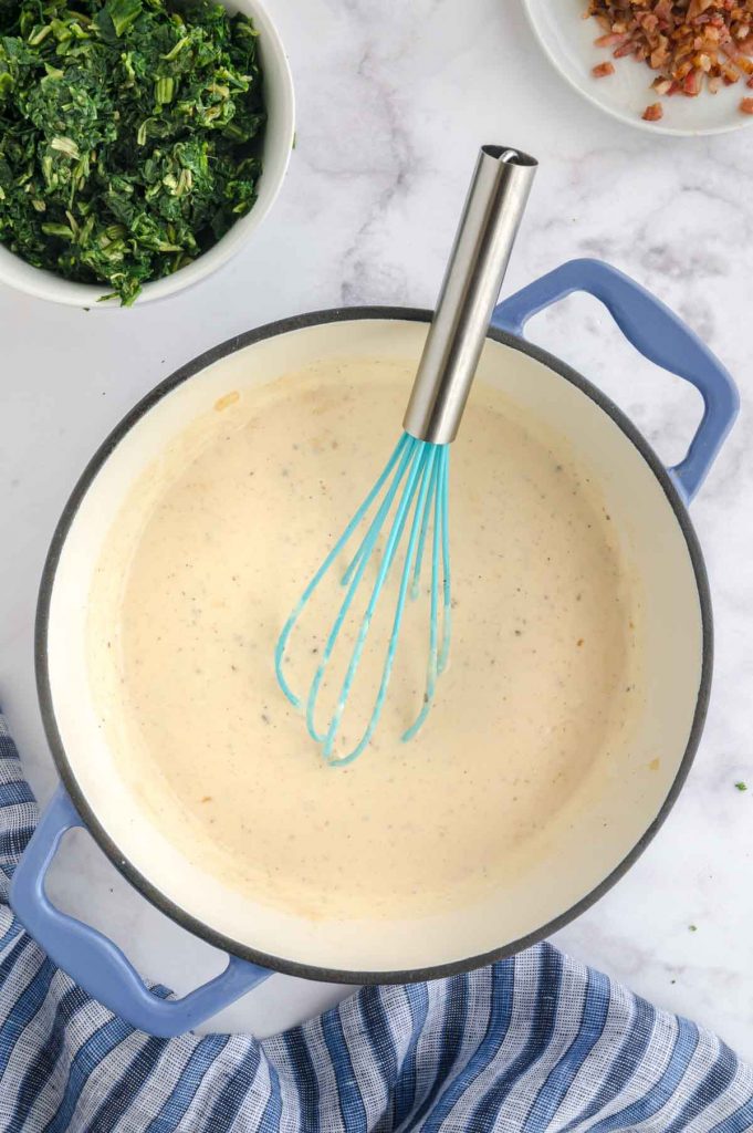 thickened cream sauce for sautéed creamed spinach