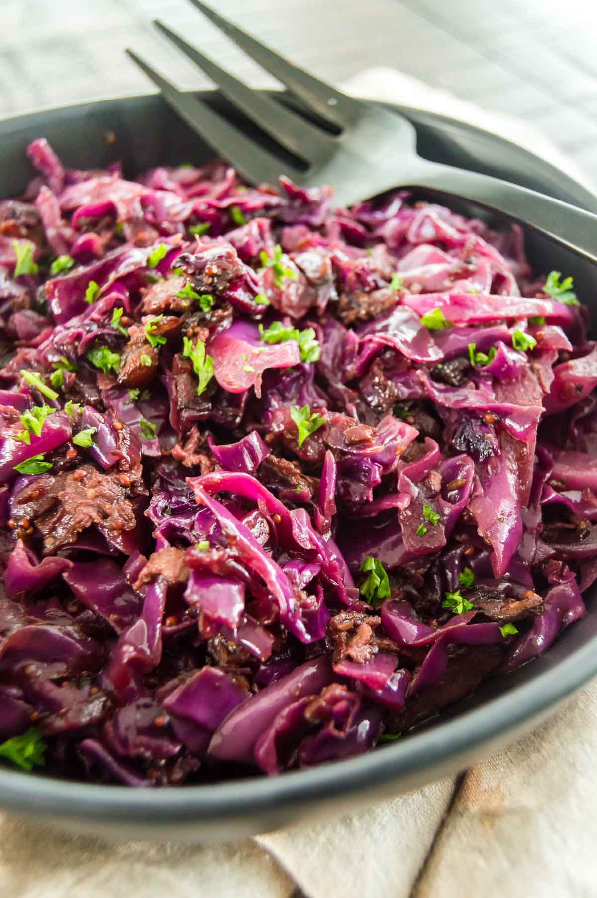 Easy Oktoberfest Side Dish: Braised Red Cabbage - West Via Midwest