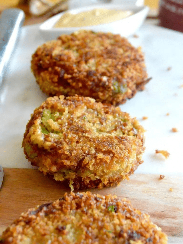 Avocado Crab Cakes – West Via Midwest Story